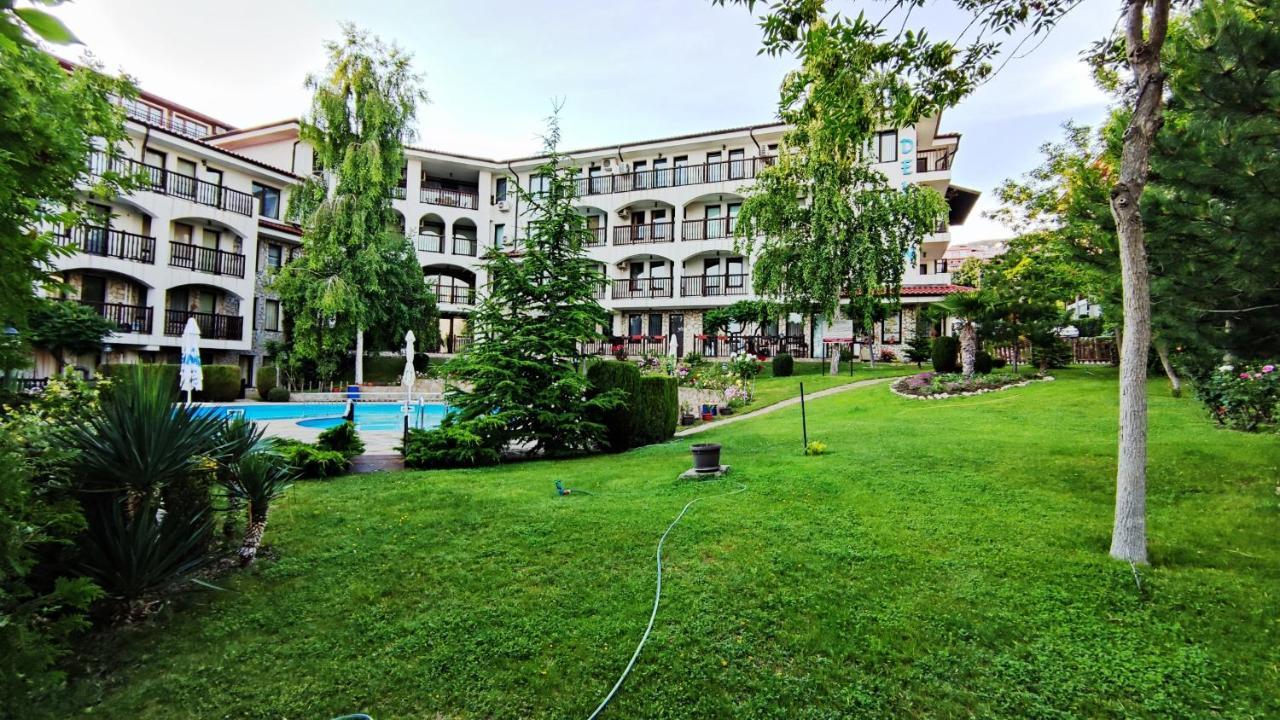 Marina Delfin Apartments - Top Location & Pet Friendly Светий Влас Екстер'єр фото