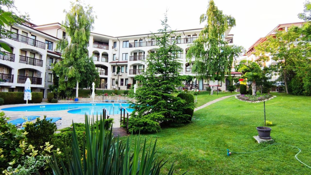 Marina Delfin Apartments - Top Location & Pet Friendly Светий Влас Екстер'єр фото