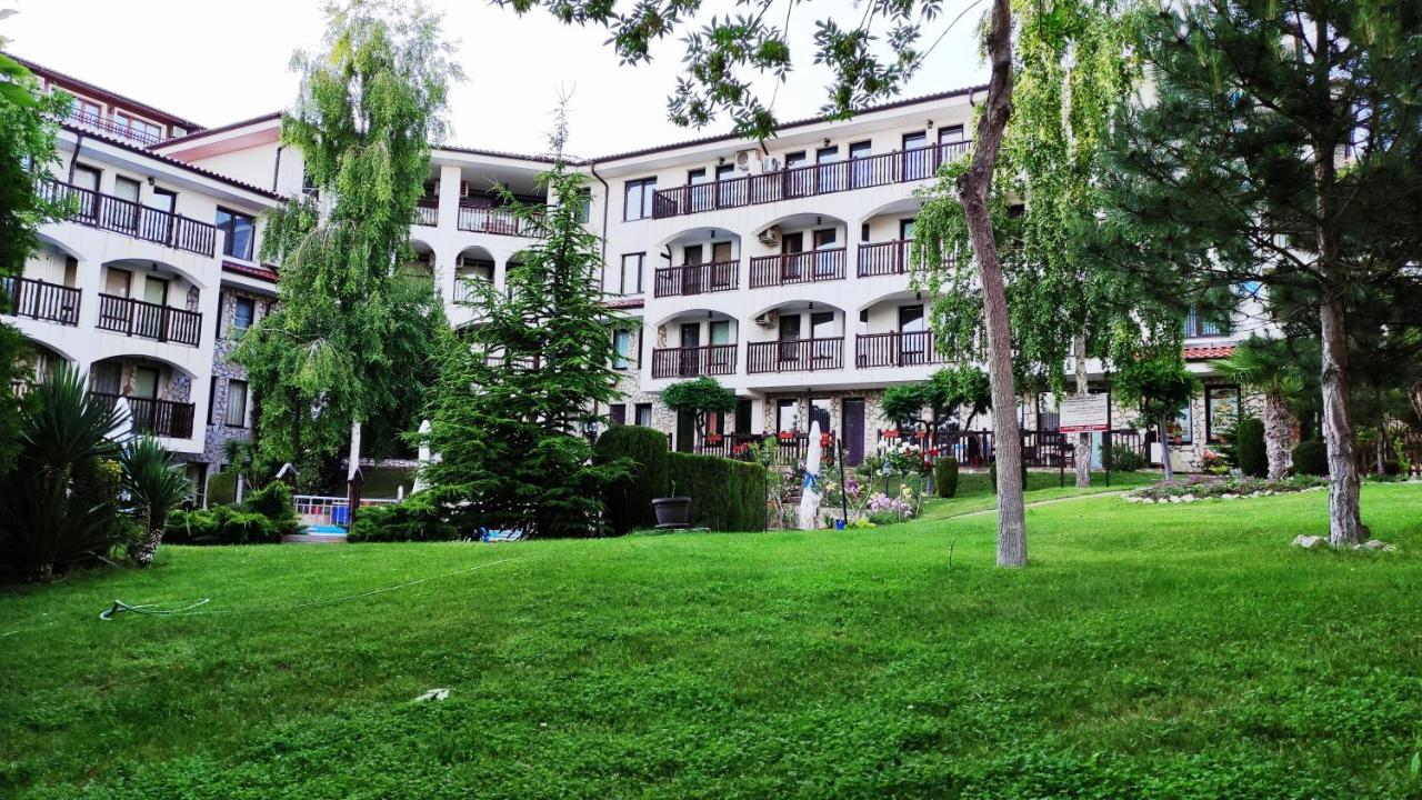 Marina Delfin Apartments - Top Location & Pet Friendly Светий Влас Екстер'єр фото