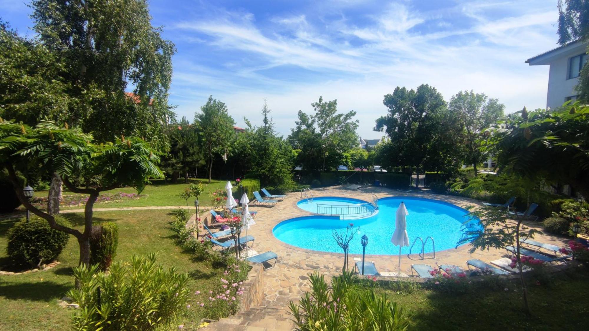 Marina Delfin Apartments - Top Location & Pet Friendly Светий Влас Екстер'єр фото