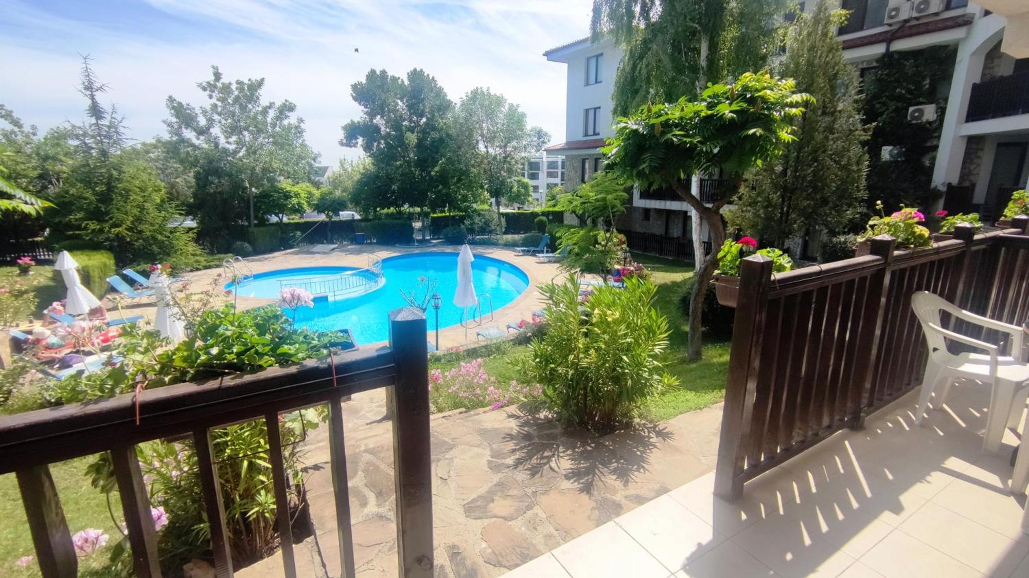 Marina Delfin Apartments - Top Location & Pet Friendly Светий Влас Екстер'єр фото