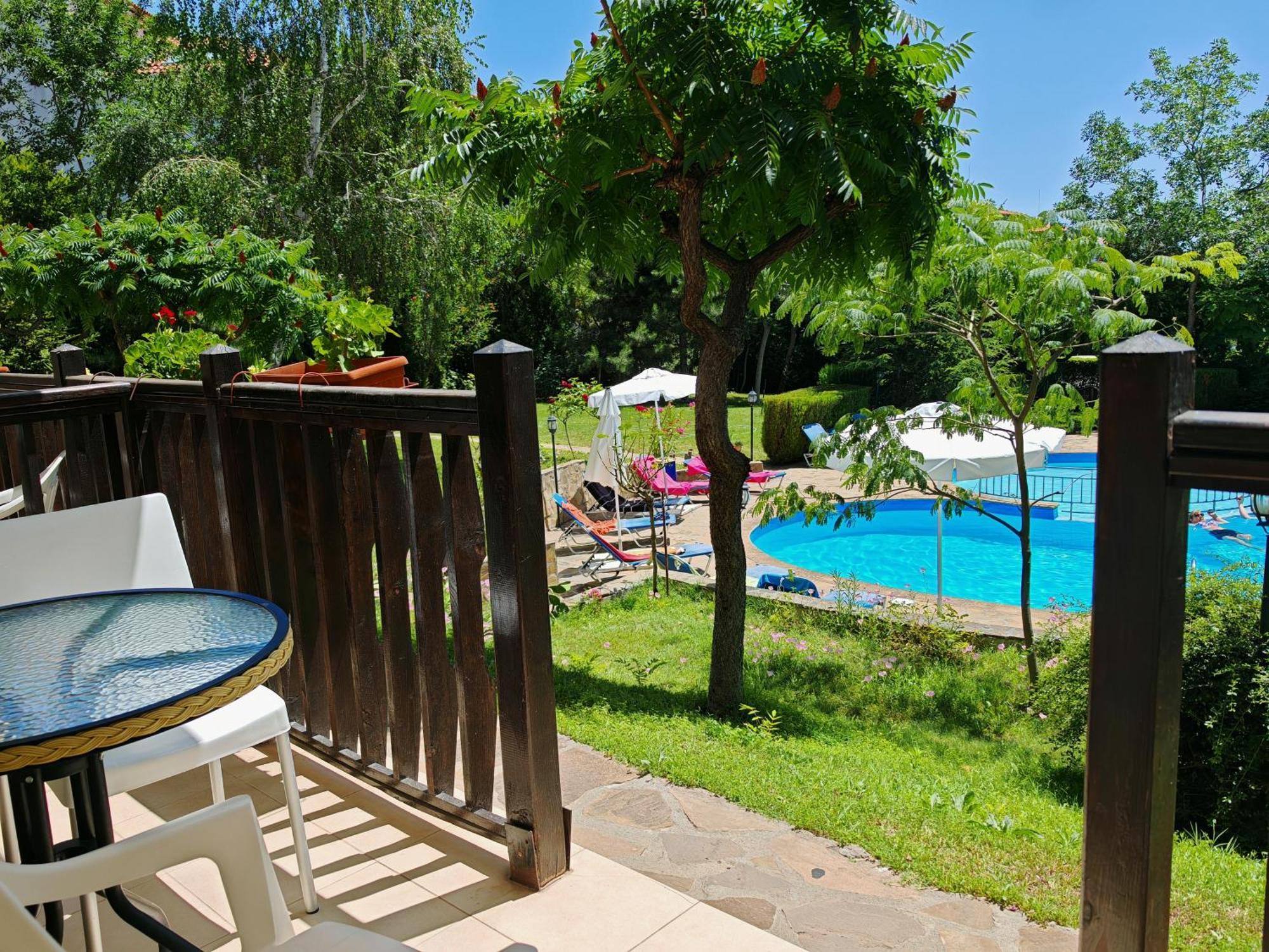 Marina Delfin Apartments - Top Location & Pet Friendly Светий Влас Екстер'єр фото