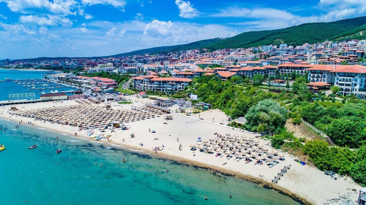 Marina Delfin Apartments - Top Location & Pet Friendly Светий Влас Екстер'єр фото